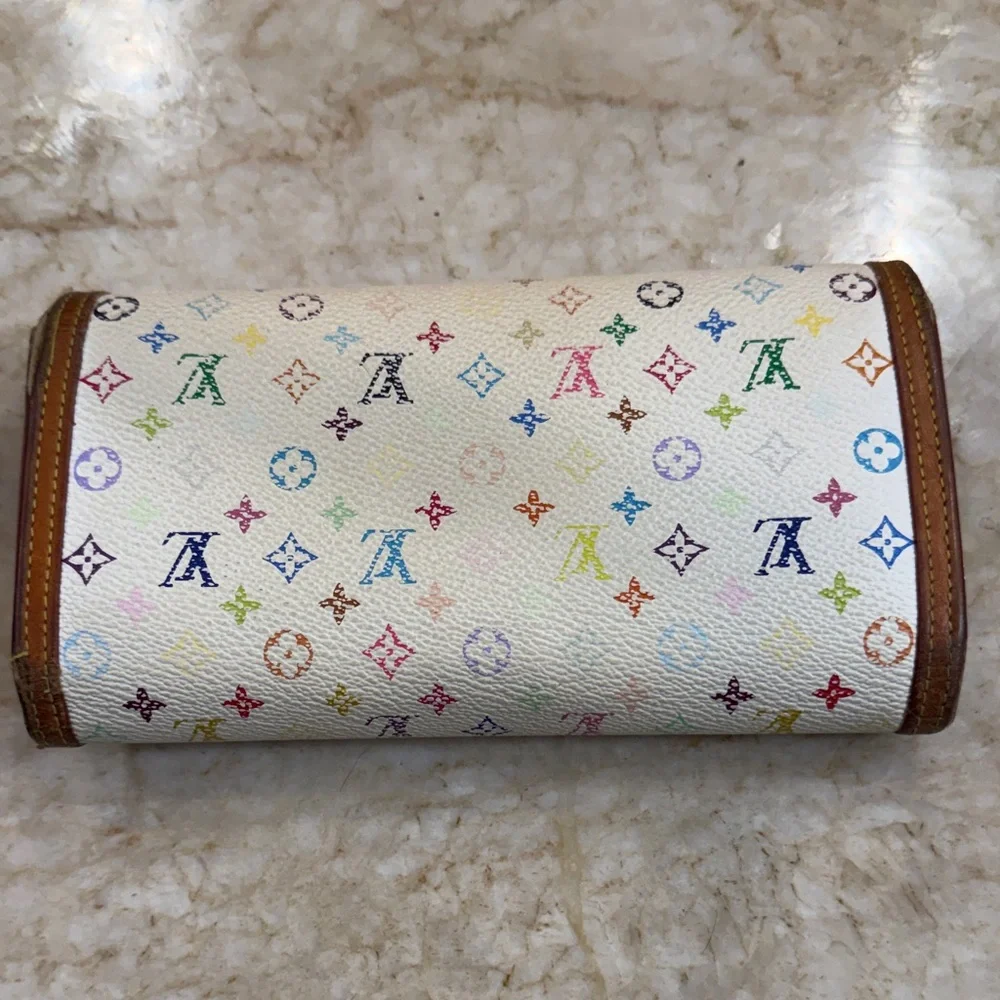 Louis Vuitton Murakami Monogram Clutch - Picture 2 of 5